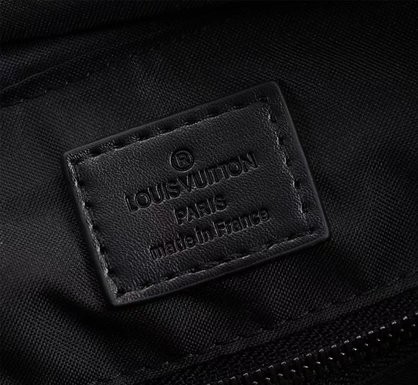 ルイヴィトンバッグ着用イメージ